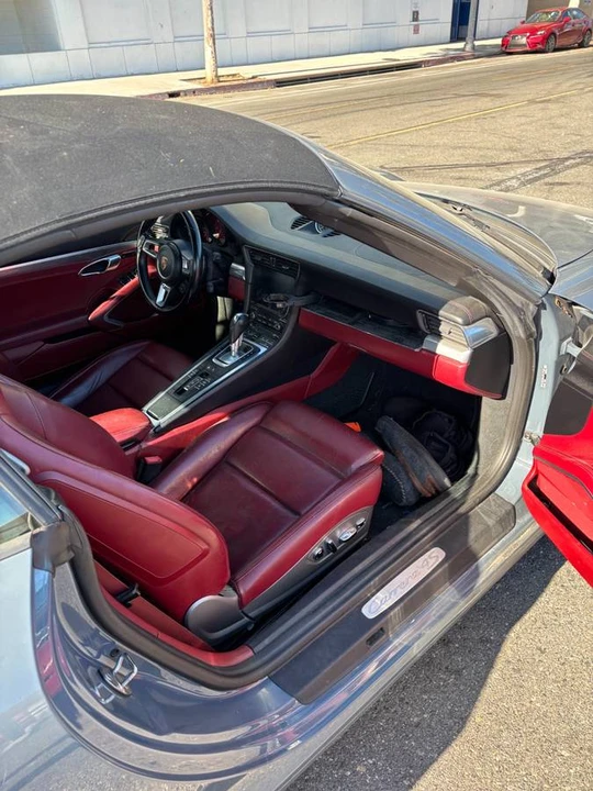2018 Porsche 991 Carrera 4S - Image 12 of 24