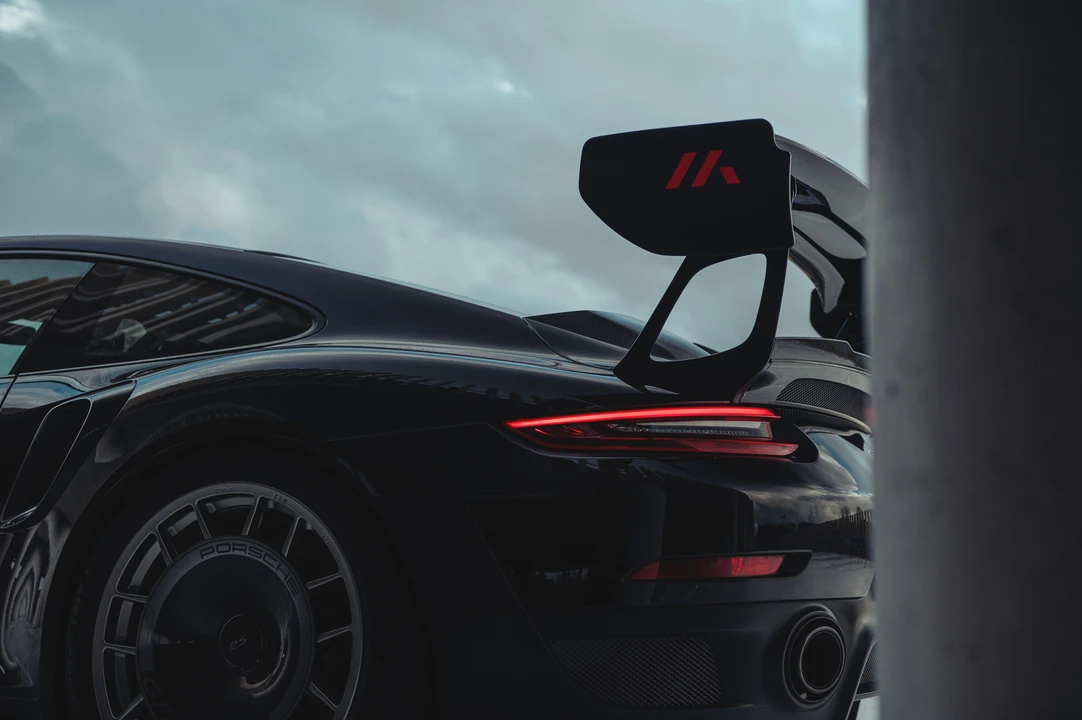2018 Porsche 991 GT2 RS - Image 25 of 31