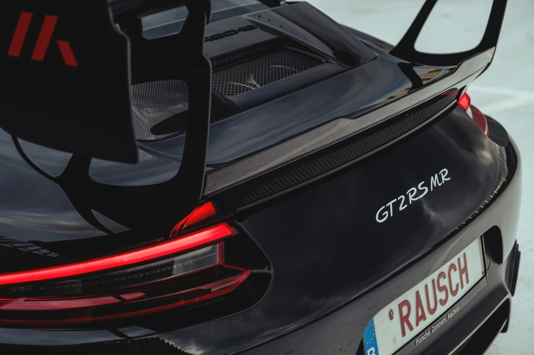 2018 Porsche 991 GT2 RS - Image 29 of 31