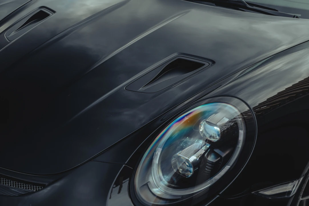 2018 Porsche 991 GT2 RS - Image 19 of 31