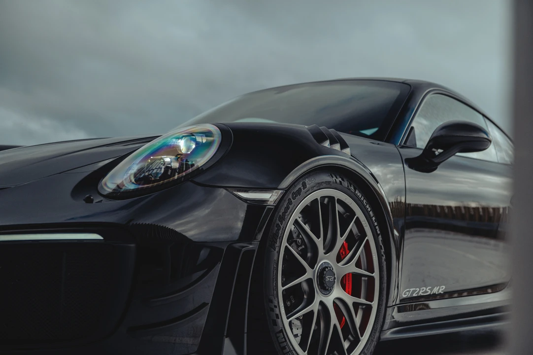 2018 Porsche 991 GT2 RS - Image 24 of 31