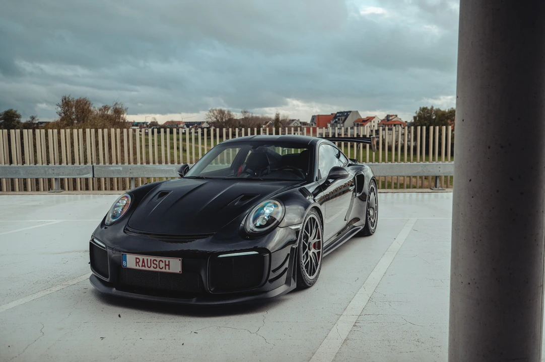 2018 Porsche 991 GT2 RS - Image 16 of 31