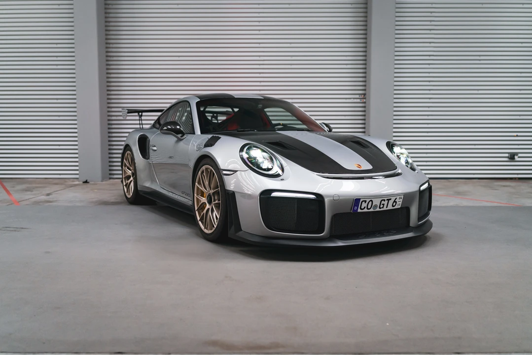 2018 Porsche 991 GT2 RS - Image 3 of 31
