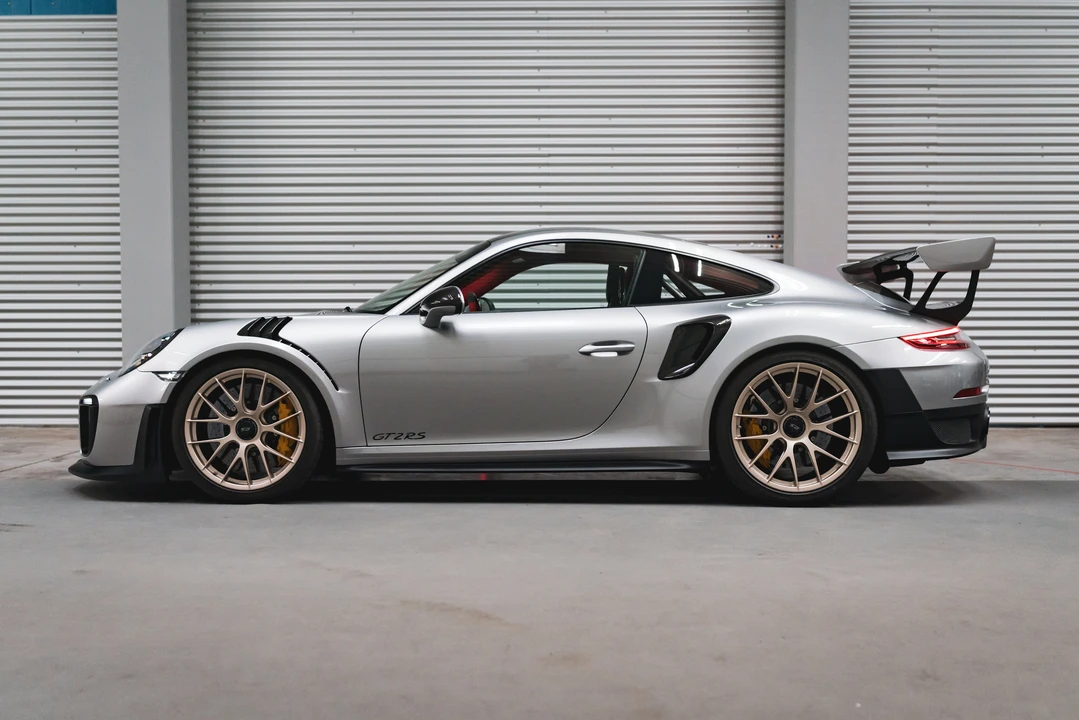 2018 Porsche 991 GT2 RS - Image 17 of 31