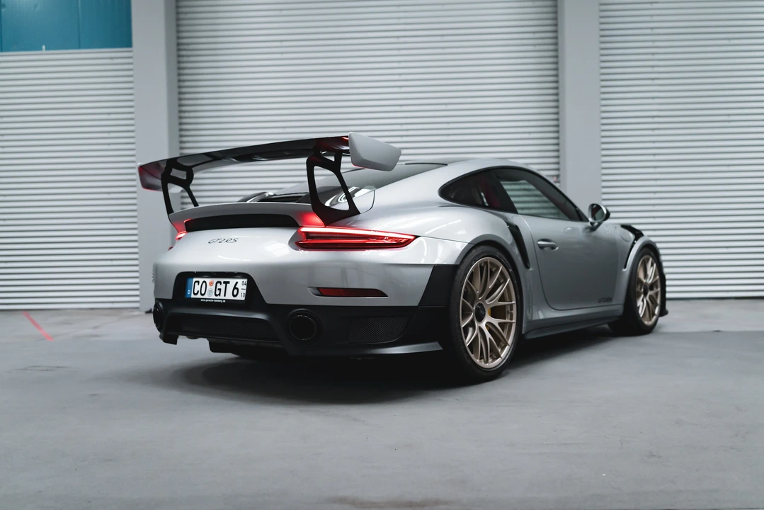 2018 Porsche 991 GT2 RS - Image 13 of 31