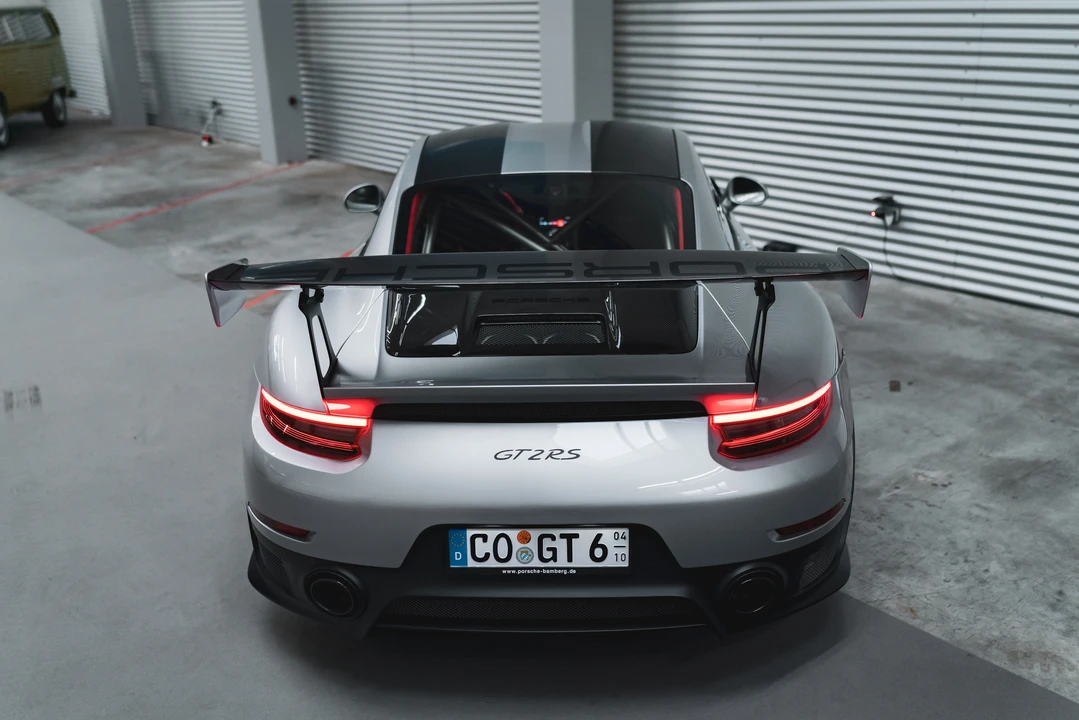 2018 Porsche 991 GT2 RS - Image 6 of 31