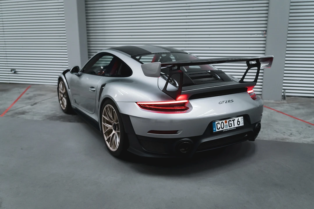 2018 Porsche 991 GT2 RS - Image 27 of 31