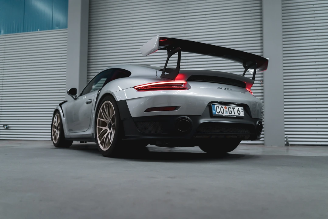 2018 Porsche 991 GT2 RS - Image 16 of 31