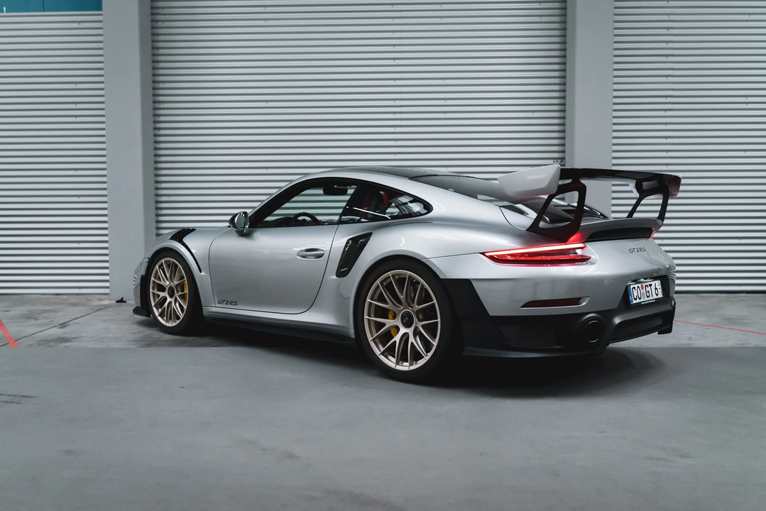 2018 Porsche 991 GT2 RS - Image 7 of 31