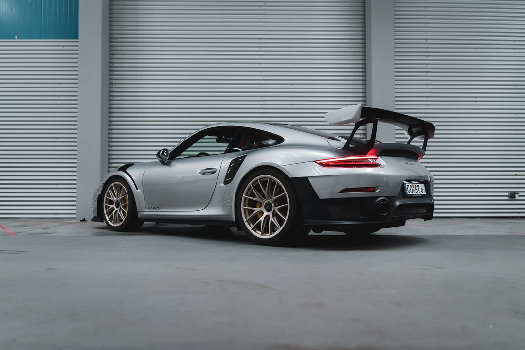 2018 Porsche 991 GT2 RS - Image 30 of 31