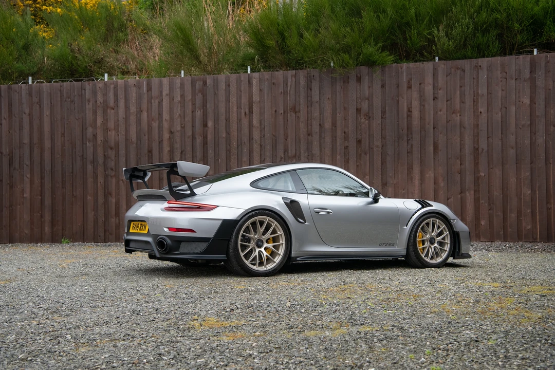 2018 Porsche 991 GT2 RS - Image 15 of 31