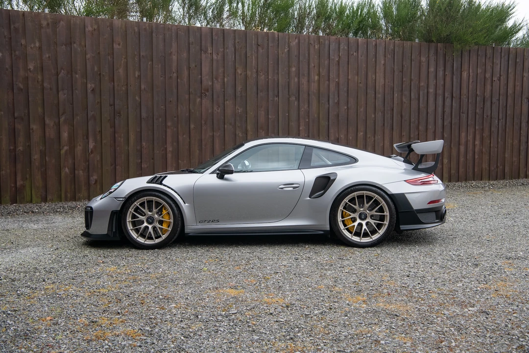 2018 Porsche 991 GT2 RS - Image 5 of 31