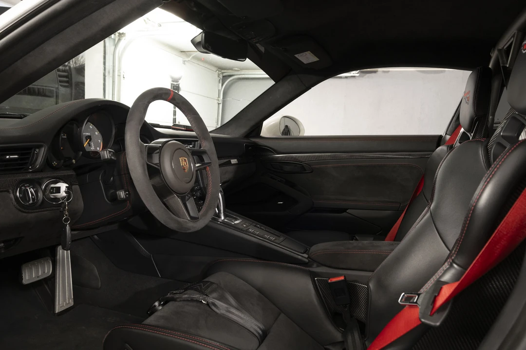 2018 Porsche 991 GT2 RS - Image 4 of 16