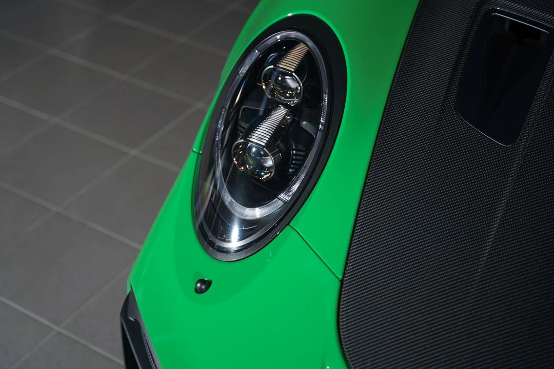 2018 Porsche 991 GT2 RS - Image 16 of 31