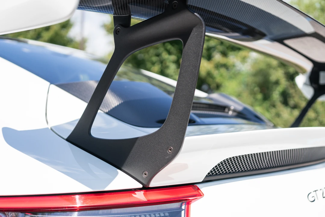 2018 Porsche 991 GT2 RS - Image 12 of 31