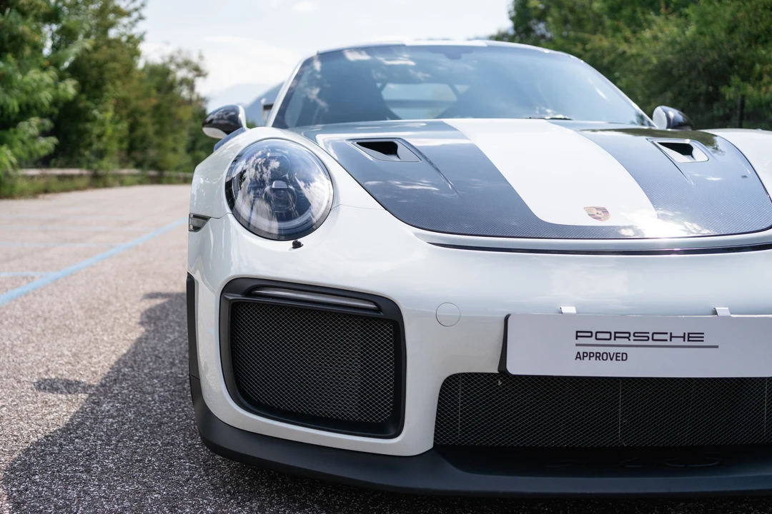 2018 Porsche 991 GT2 RS - Image 20 of 31