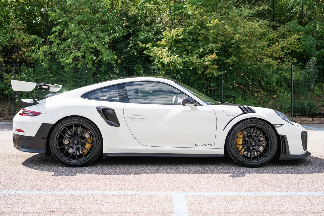 2018 Porsche 991 GT2 RS - Image 8 of 31
