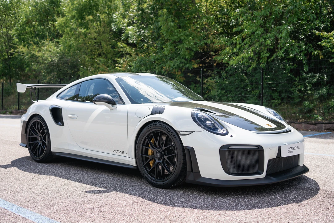 2018 Porsche 991 GT2 RS - Image 9 of 31