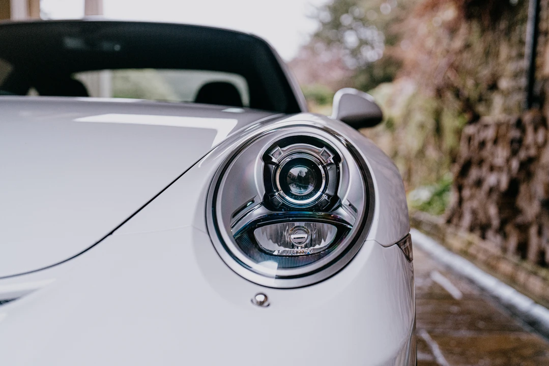 2018 Porsche 991 Carrera - Image 19 of 31