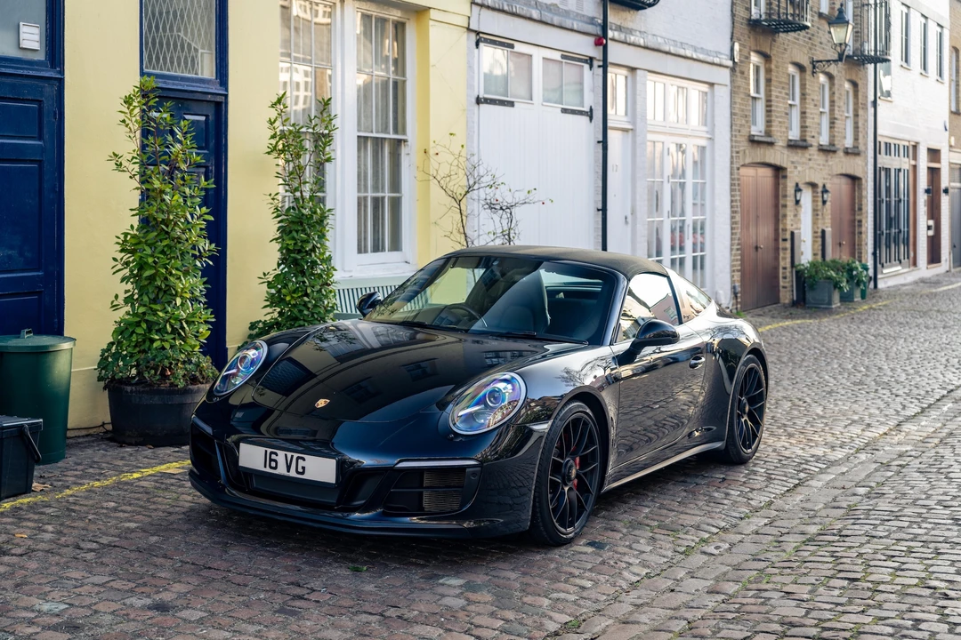 2018 Porsche 991 Carrera - Image 18 of 31