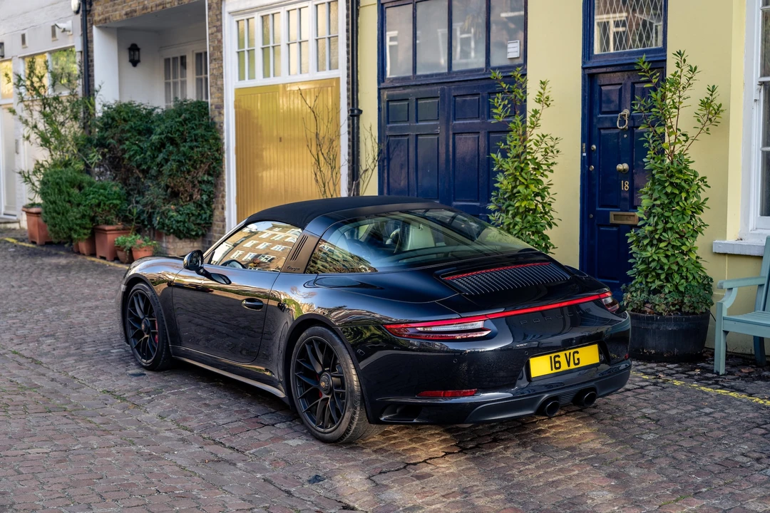 2018 Porsche 991 Carrera - Image 19 of 31