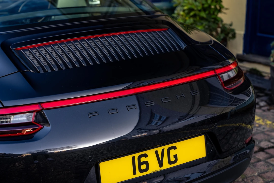2018 Porsche 991 Carrera - Image 26 of 31