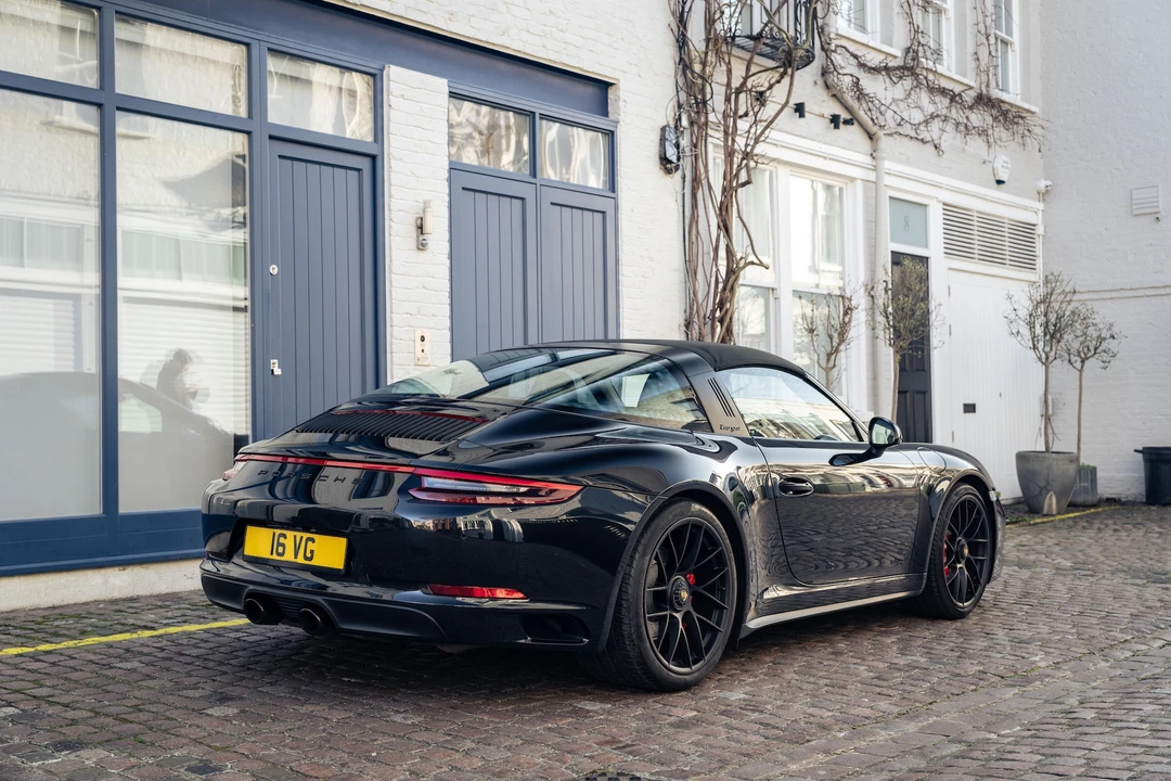 2018 Porsche 991 Carrera - Image 7 of 31