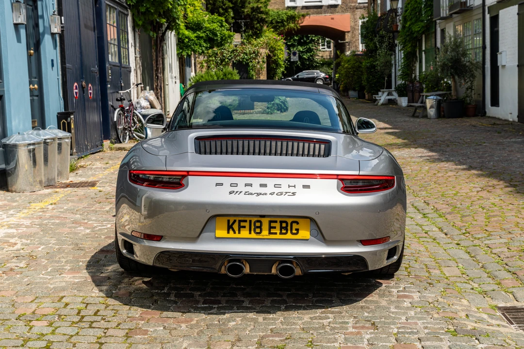 2018 Porsche 991 Carrera - Image 14 of 31