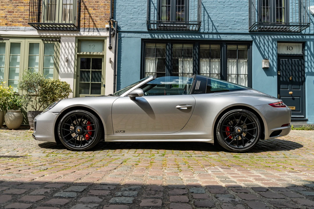 2018 Porsche 991 Carrera - Image 8 of 31