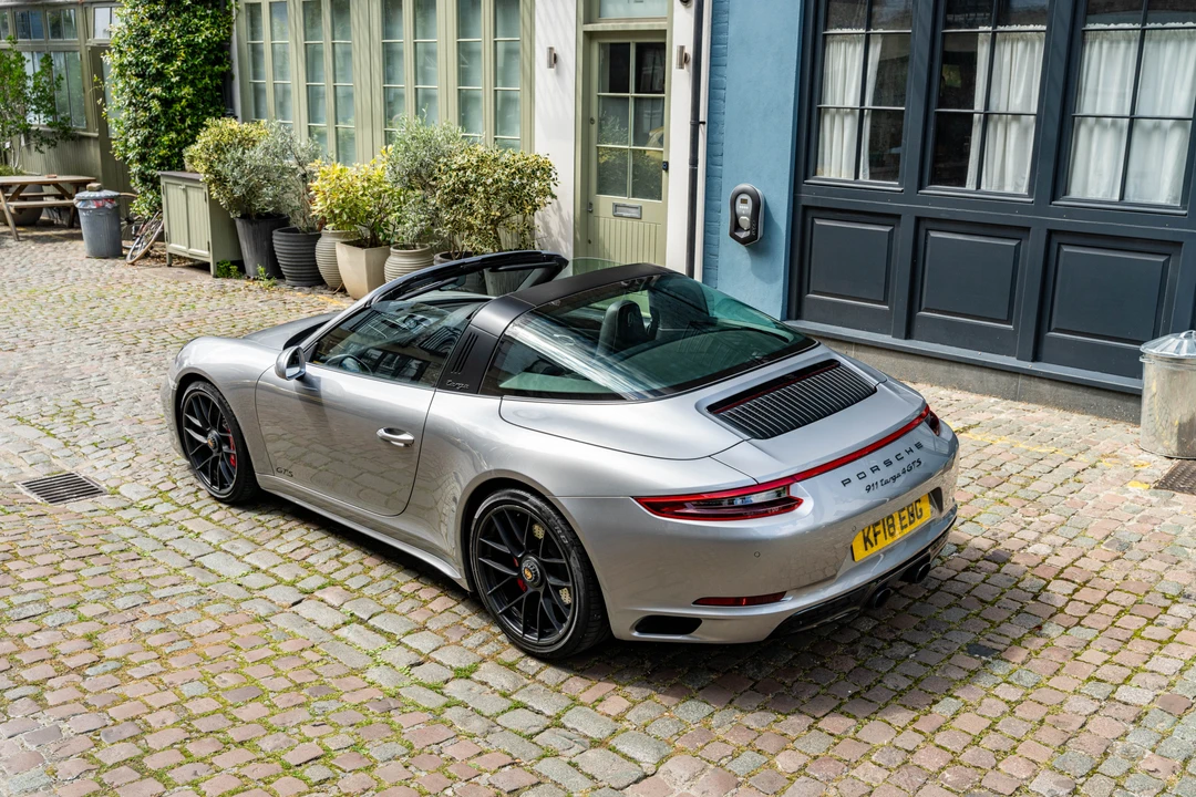 2018 Porsche 991 Carrera - Image 22 of 31