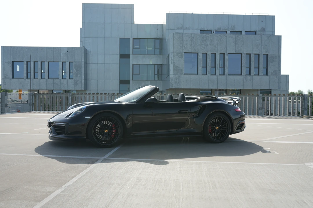 2018 Porsche 991 Turbo - Image 14 of 31