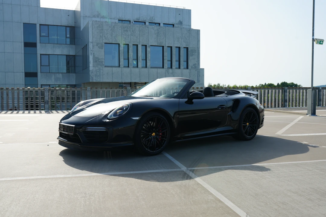 2018 Porsche 991 Turbo - Image 16 of 31