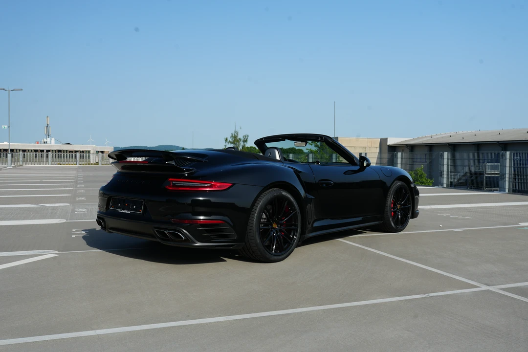 2018 Porsche 991 Turbo - Image 17 of 31