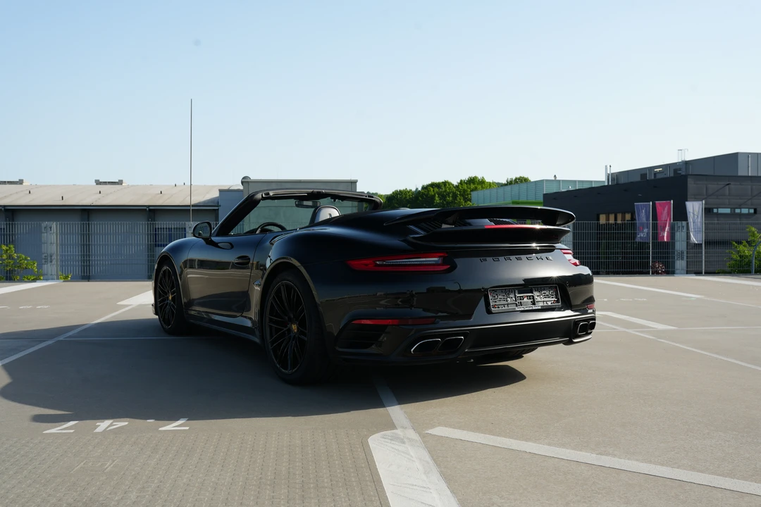 2018 Porsche 991 Turbo - Image 7 of 31