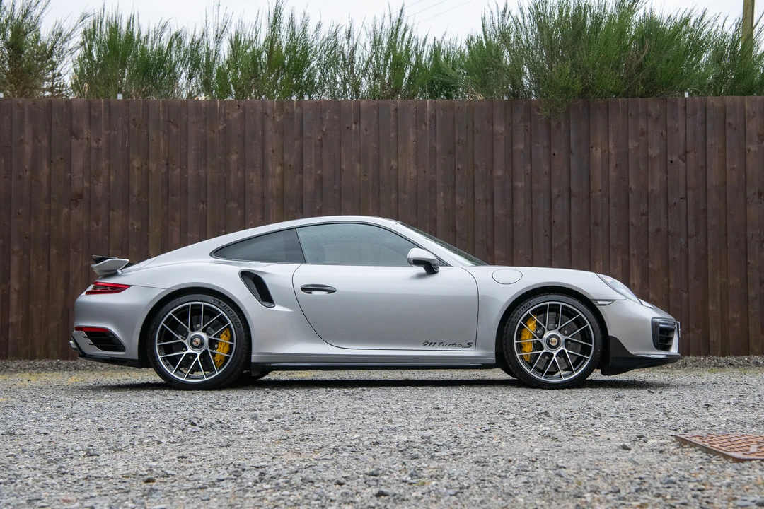 2018 Porsche 991 Turbo - Image 9 of 31