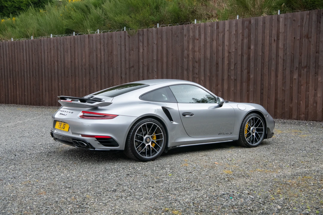 2018 Porsche 991 Turbo - Image 16 of 31