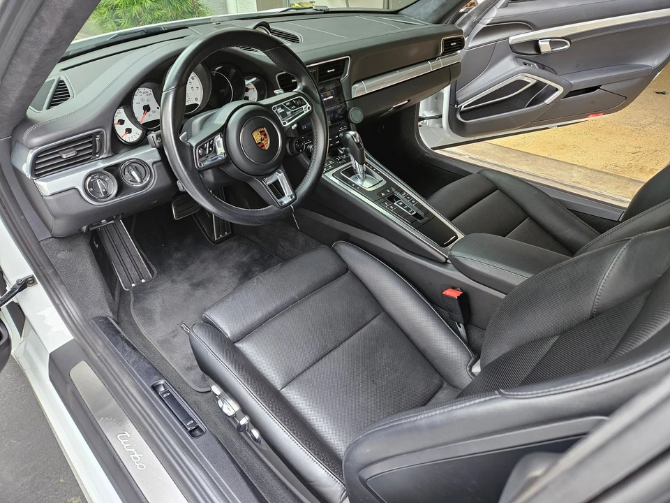 2018 Porsche 991 Turbo - Image 7 of 19