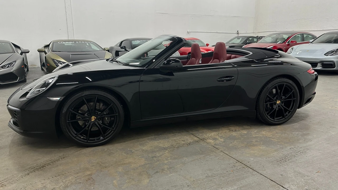 2018 Porsche 991 Carrera - Image 18 of 21
