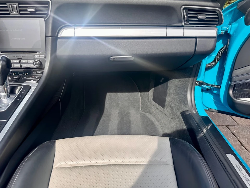 2018 Porsche 991 Carrera - Image 16 of 21