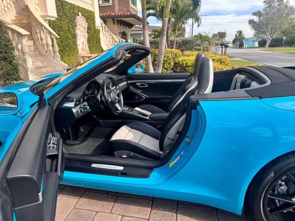 2018 Porsche 991 Carrera - Image 15 of 21