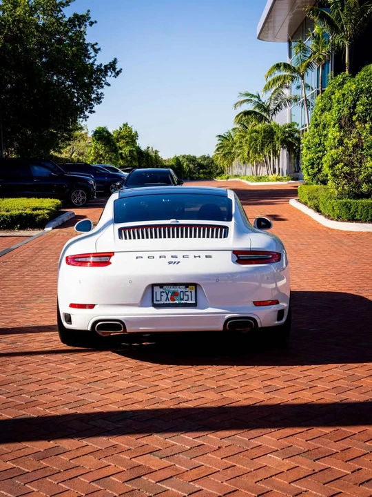 2018 Porsche 991 Carrera - Image 17 of 20