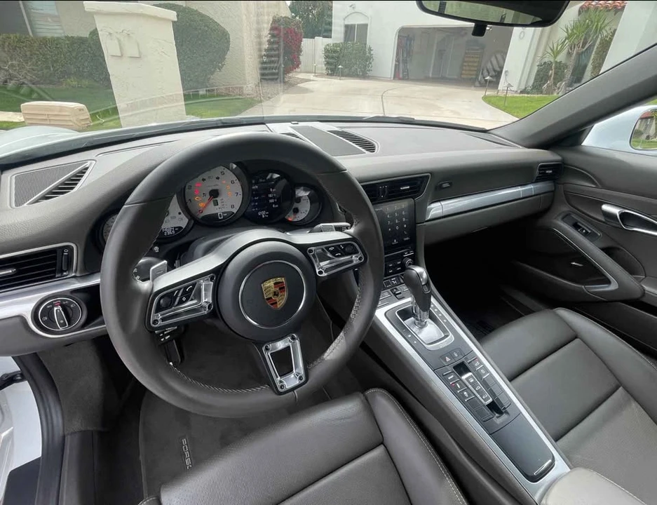 2018 Porsche 991 Carrera - Image 18 of 20