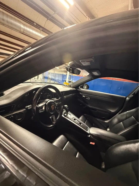 2018 Porsche 991 Carrera - Image 6 of 8