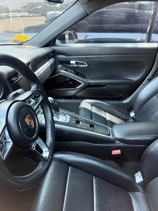 2018 Porsche 991 Carrera - Image 9 of 12