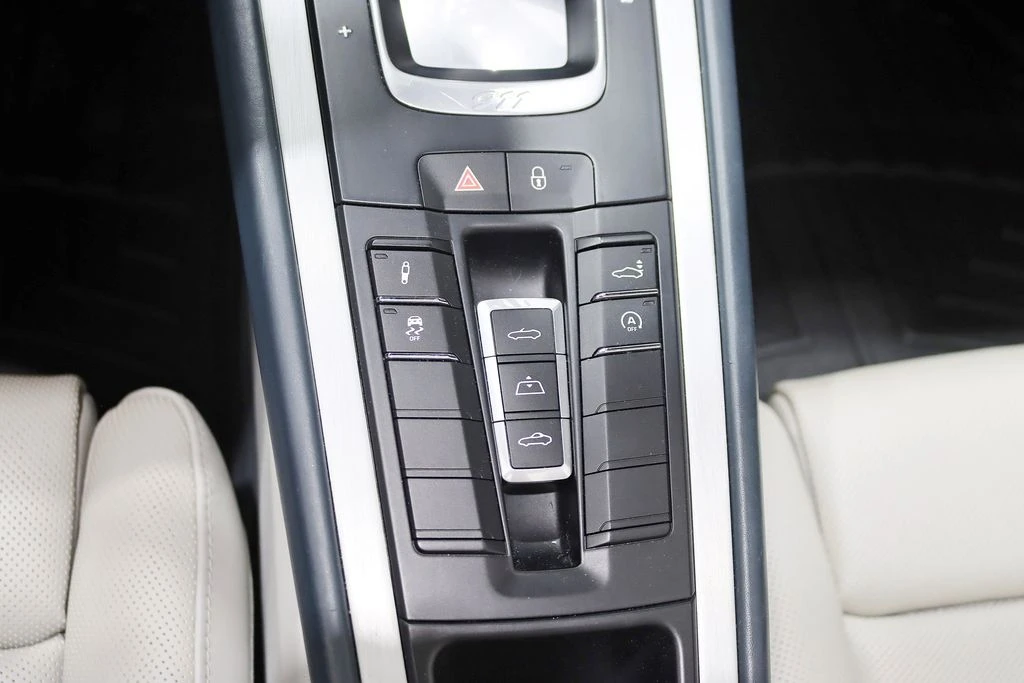 2018 Porsche 991 Carrera 4 - Image 25 of 31