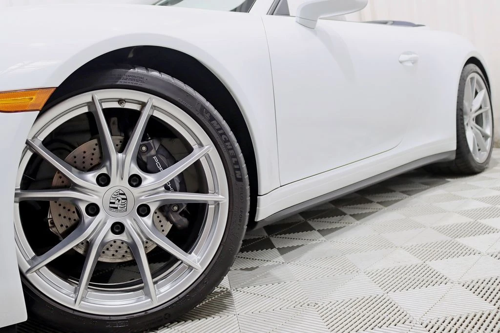 2018 Porsche 991 Carrera 4 - Image 5 of 31