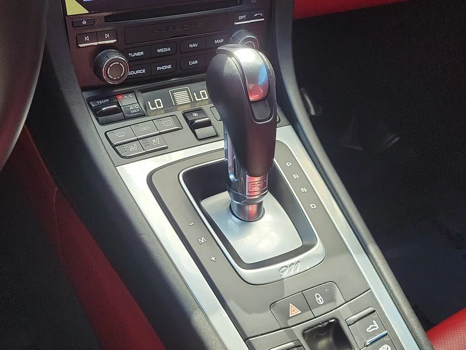 2018 Porsche 991 Carrera 4 - Image 25 of 27