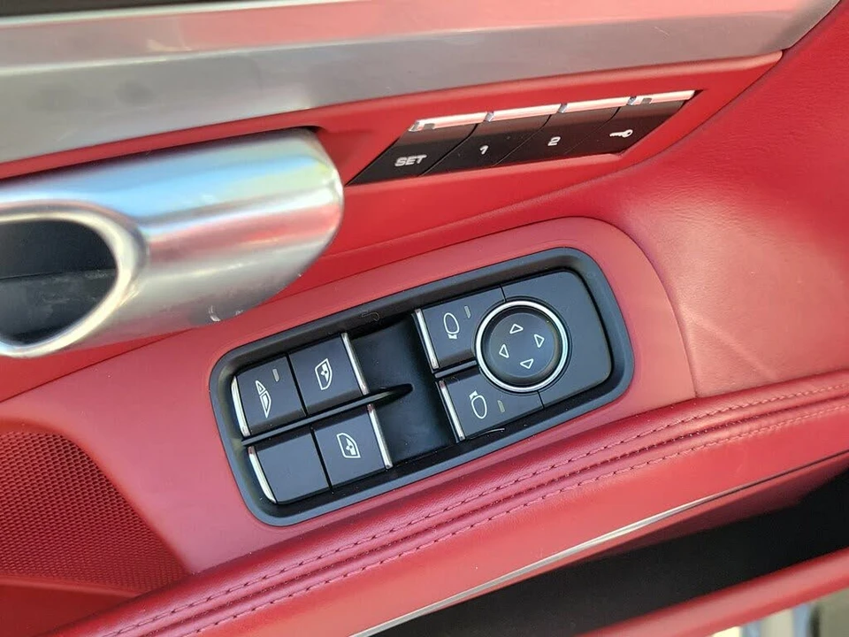 2018 Porsche 991 Carrera 4 - Image 13 of 27