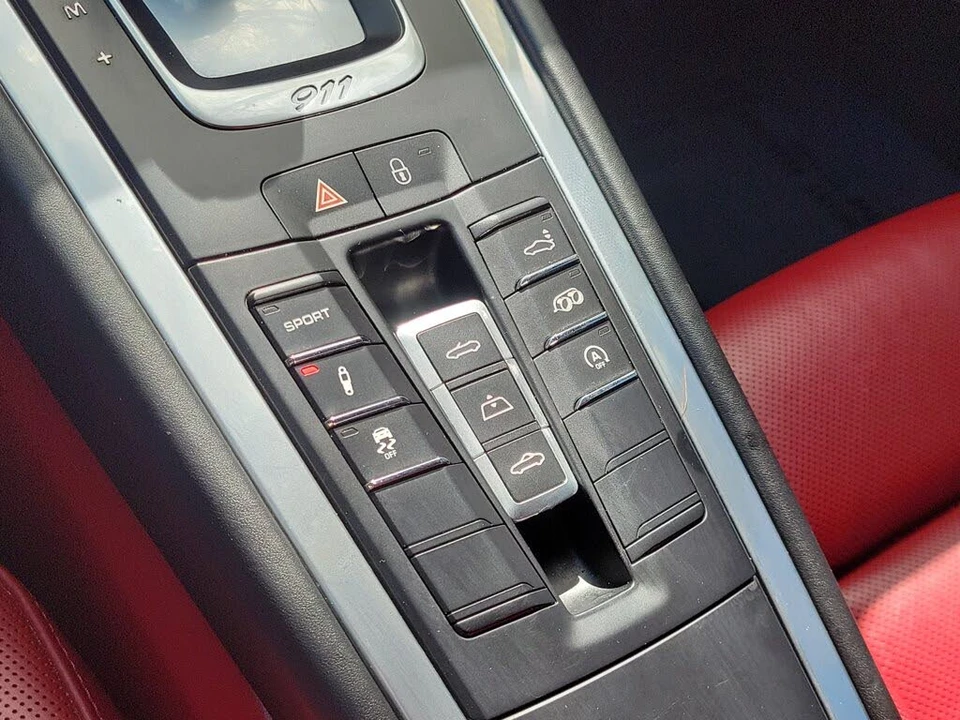 2018 Porsche 991 Carrera 4 - Image 26 of 27