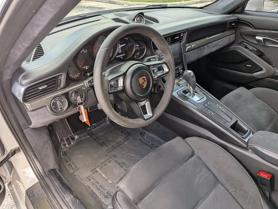 2018 Porsche 911 - Image 19 of 20
